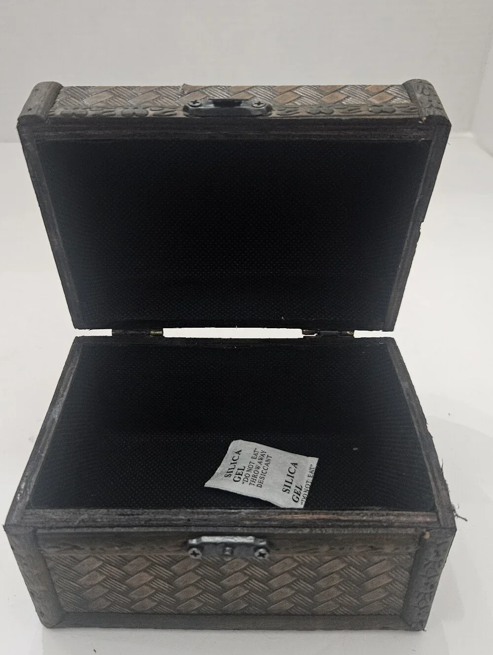 Vintage Boho Rattan Treasure Chest Jewelry Box